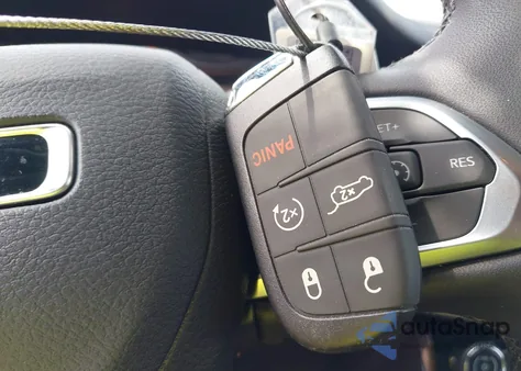 2026 Jeep Compass Limited z USA, uszkodzony, nr VIN 3C4NJDCN8TT195838